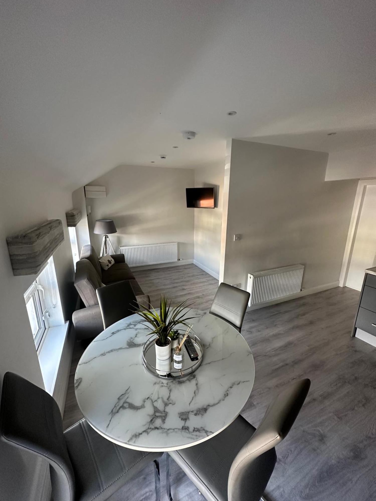 Westland Suites - Stylish, Modern, Elegant, Central Apartments A Londonderry Buitenkant foto