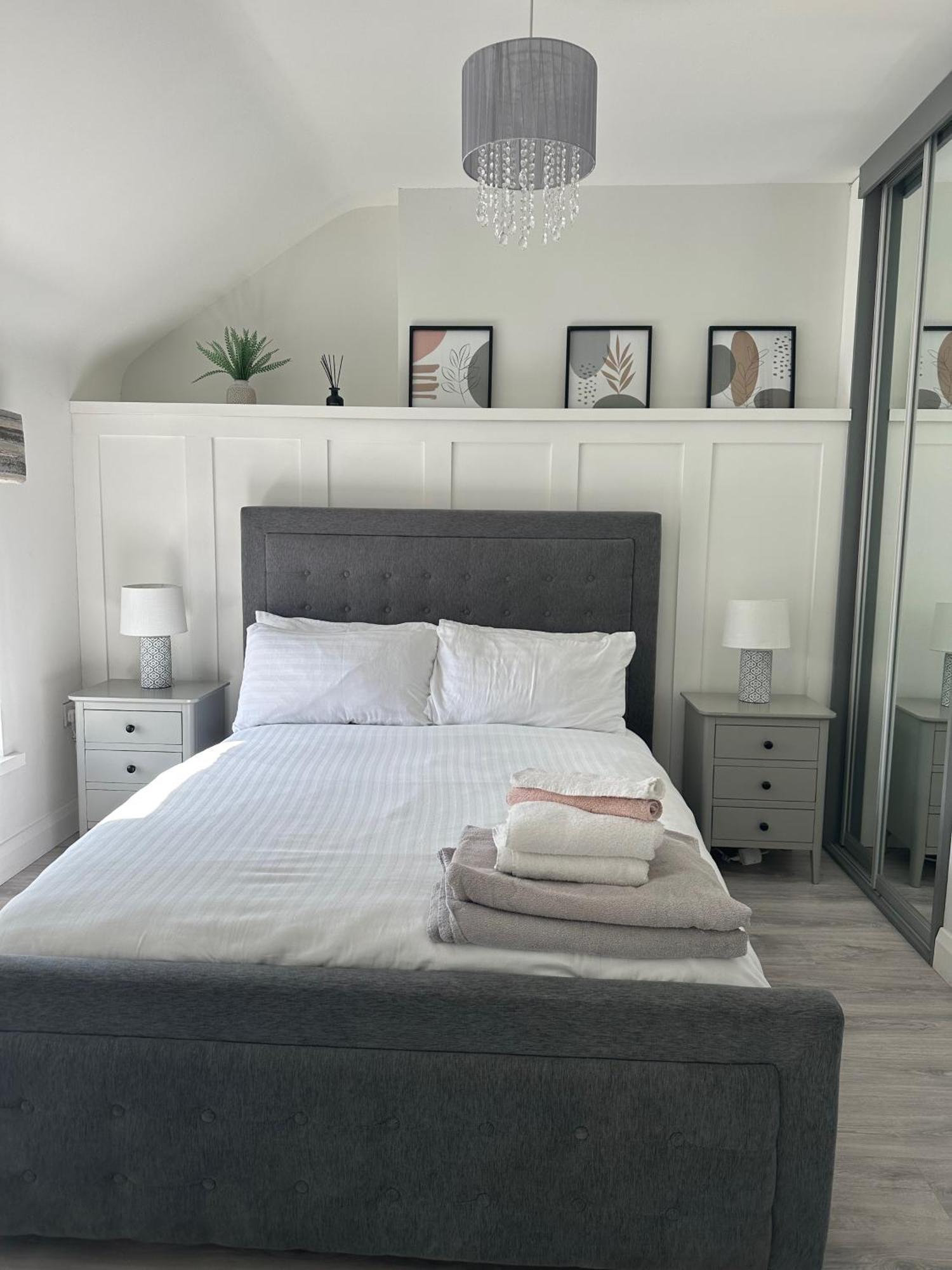 Westland Suites - Stylish, Modern, Elegant, Central Apartments A Londonderry Buitenkant foto
